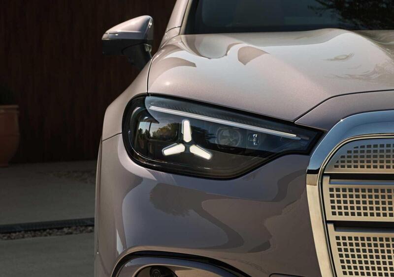 Mercedes-Benz GLC (2025-->>) (18)