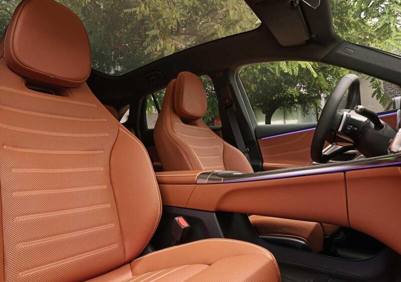 Mercedes-Benz GLC (2025-->>) (16)