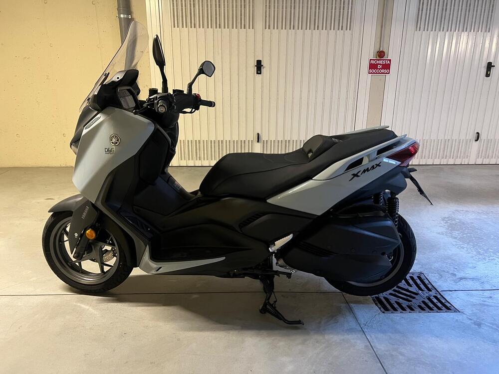 Yamaha X-Max 300 Tech Max (2025 - 26) (5)