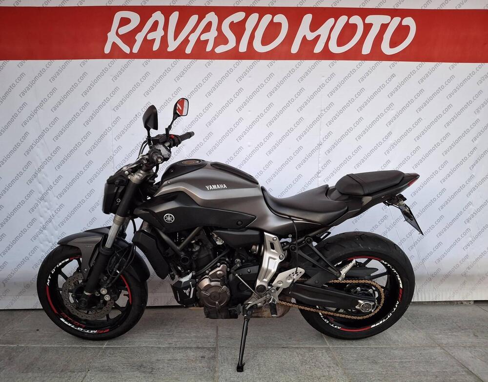 Yamaha MT-07 (2014 - 16) (2)