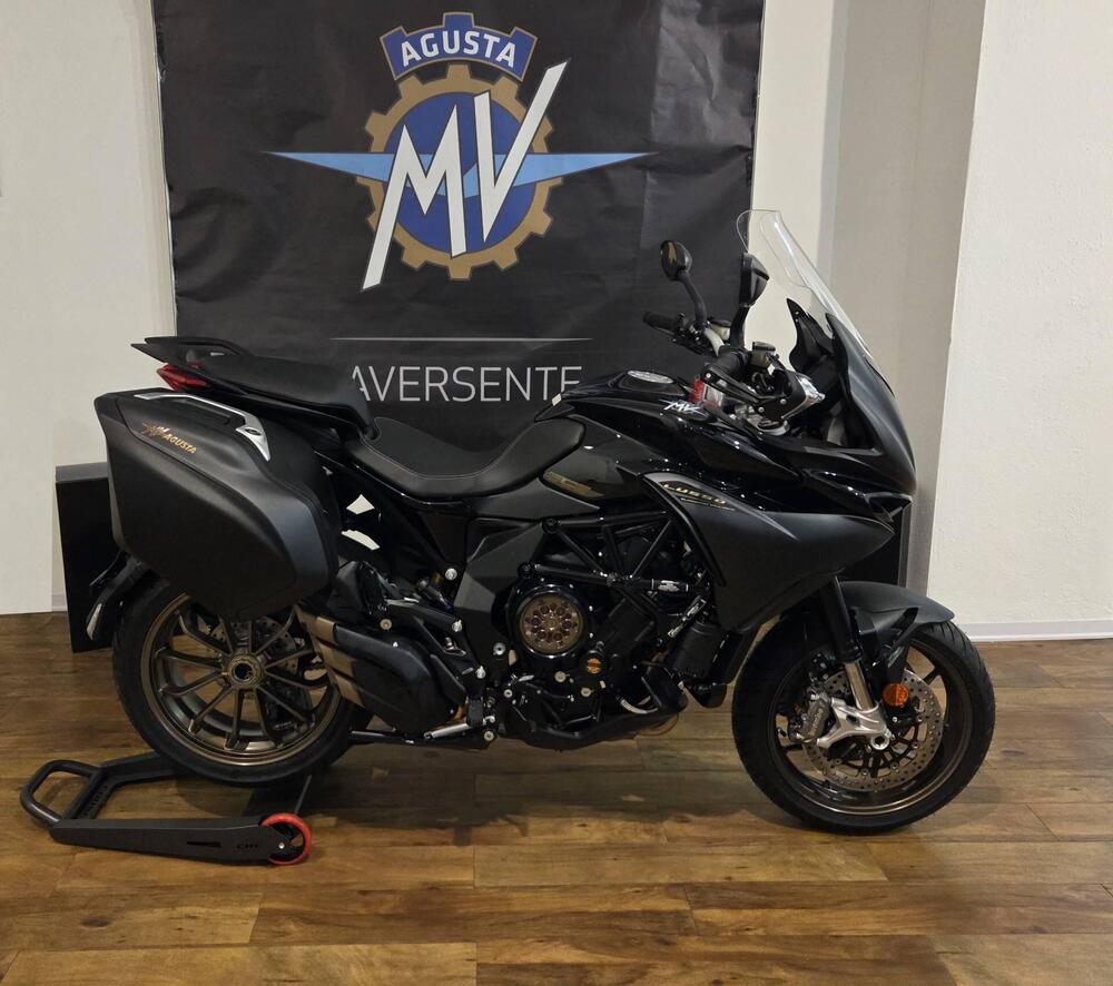 MV Agusta Turismo Veloce 800 Lusso SCS (2021 - 26) (2)