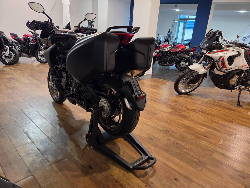 MV Agusta Turismo Veloce 800 Lusso SCS (2021 - 26) (6)