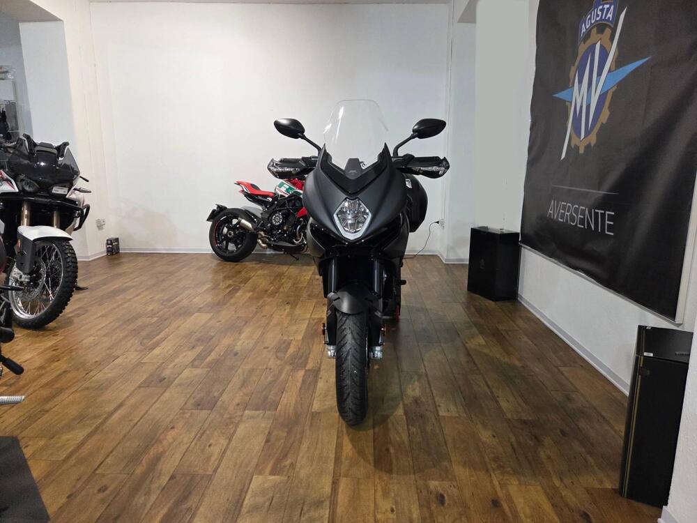 MV Agusta Turismo Veloce 800 Lusso SCS (2021 - 26) (10)