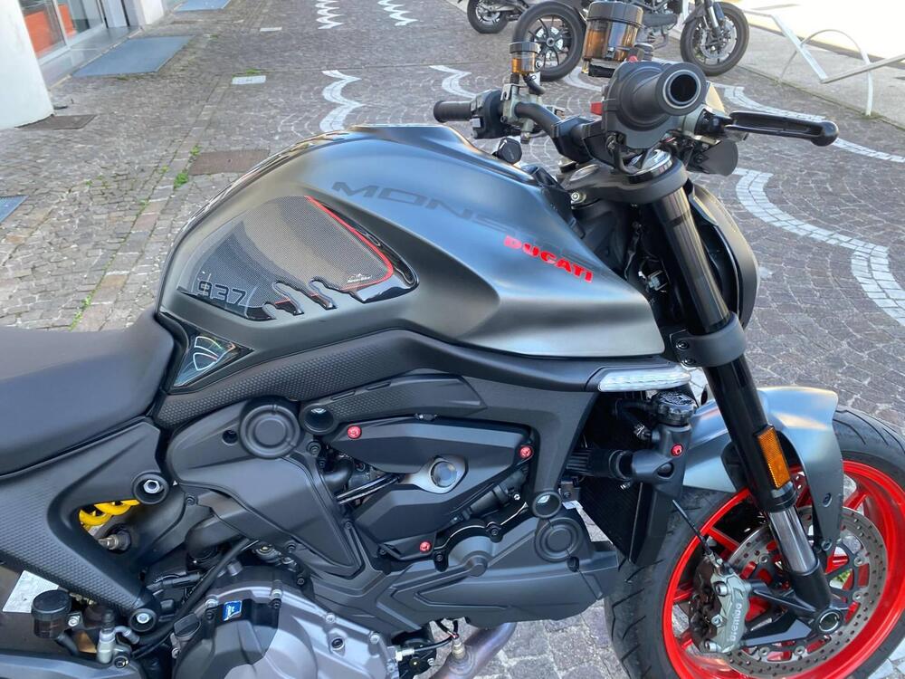 Ducati Monster 937 + (2021 - 25) (5)
