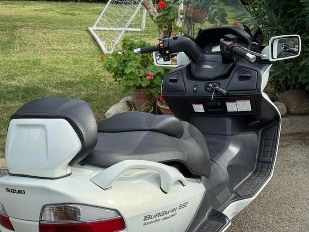 Suzuki Burgman AN 650 Executive ABS (2013 - 17) (4)