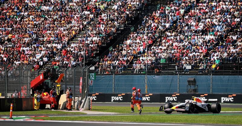 &quot;La F1 &egrave; intrattenimento&quot;, dice Domenicali. E la sicurezza che fine ha fatto? In Messico Lawson ha sfiorato la tragedia