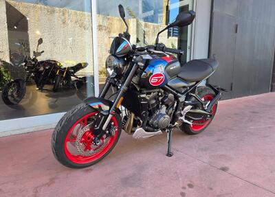 Triumph Trident 660 Triple Tribute Edition (2025) nuova