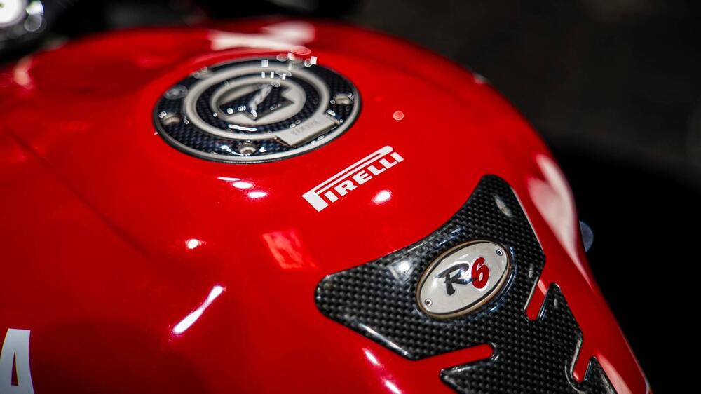 Yamaha YZF R6 (2001 - 02) (15)