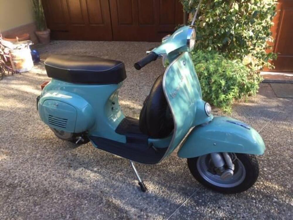 Piaggio Vespa 50 R (2)