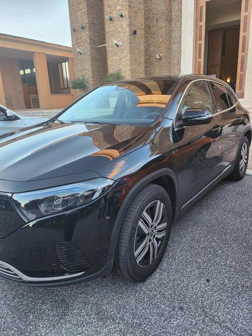 Mercedes-Benz EQA usata a Roma (2)