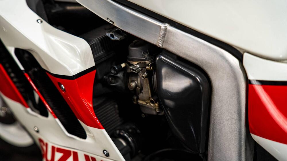 Suzuki GSX-R 750 (17)