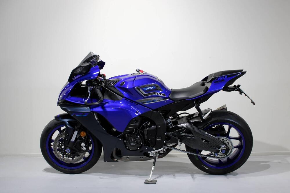 Yamaha YZF R1 (2020 - 25) (4)