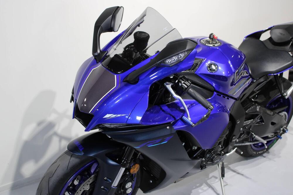 Yamaha YZF R1 (2020 - 25) (8)