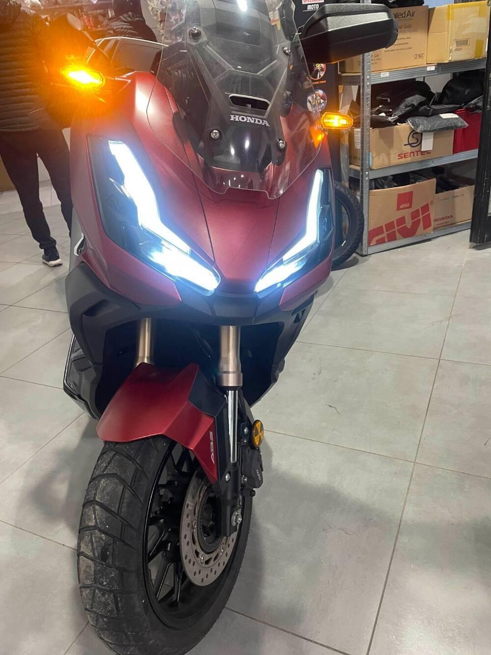 Honda ADV 350 (2022 - 24) (2)