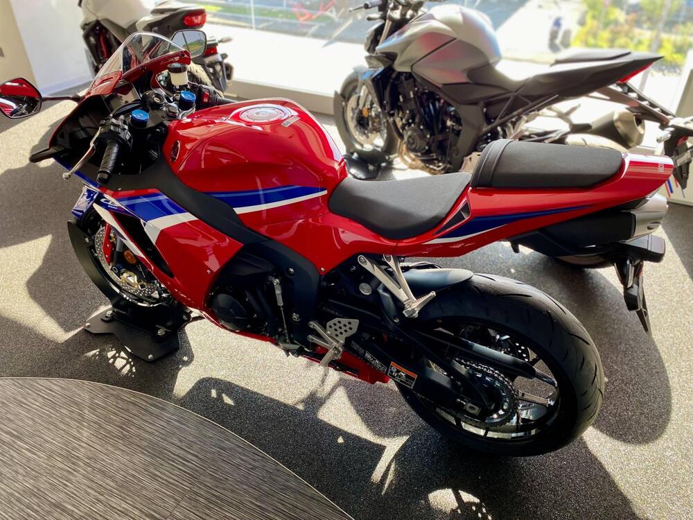 Honda CBR 600 RR (2024 - 26) (6)