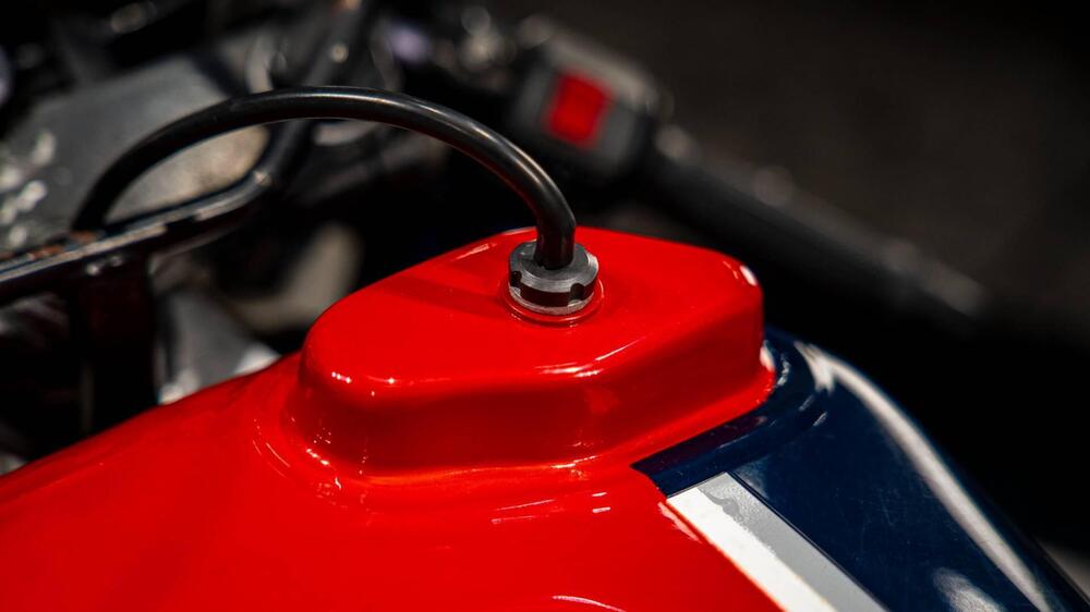 Suzuki GSX-R 1100 (18)