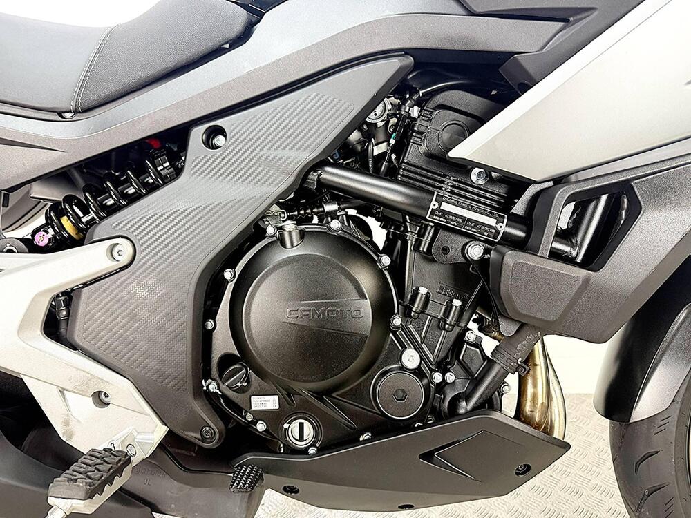 CFMOTO 700MT (2024 - 26) (10)