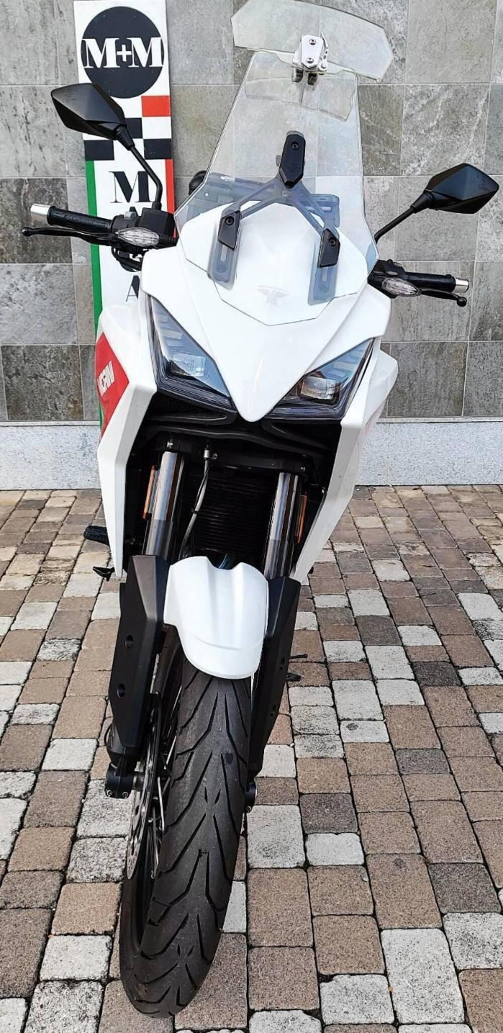 Moto Morini X-Cape 650 (2021 - 26) (4)
