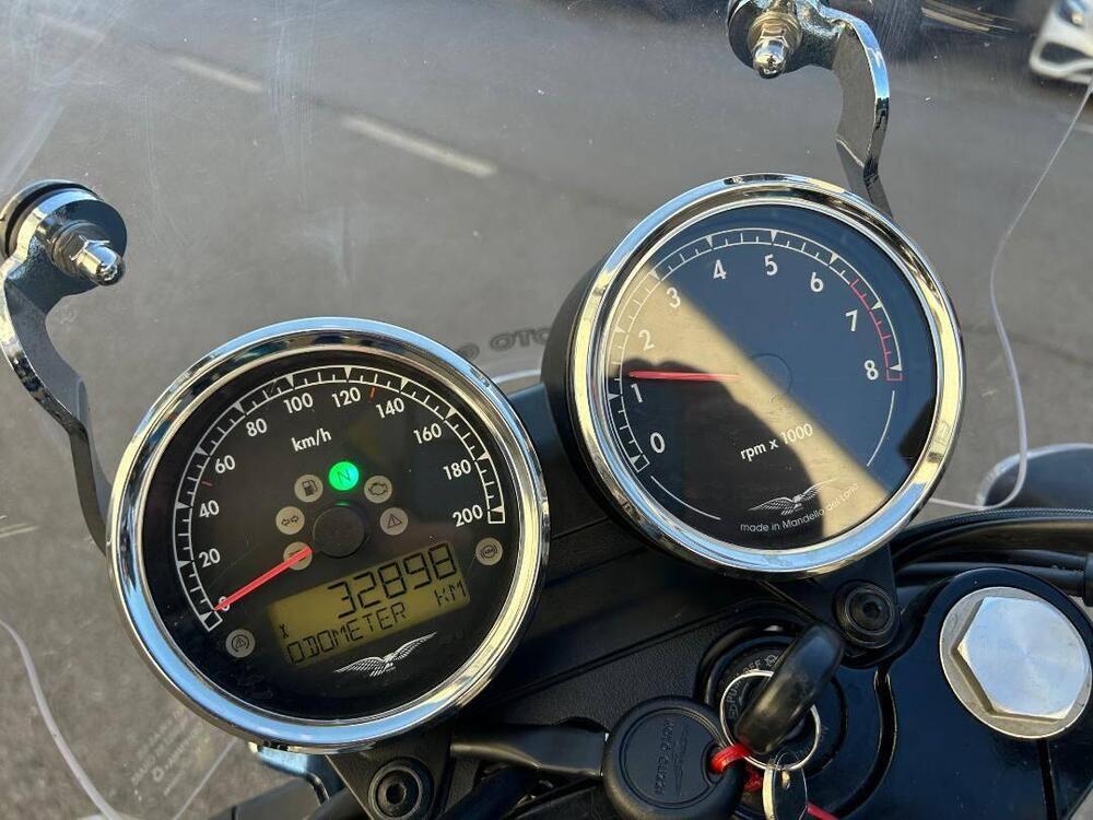 Moto Guzzi V7 III Special (2017 - 20) (7)