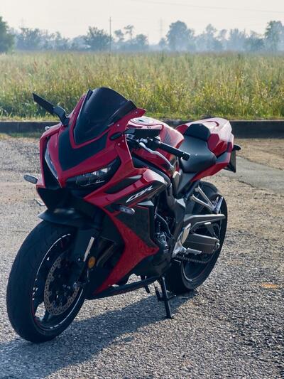 Honda CBR 650 R (2021 - 23) usata