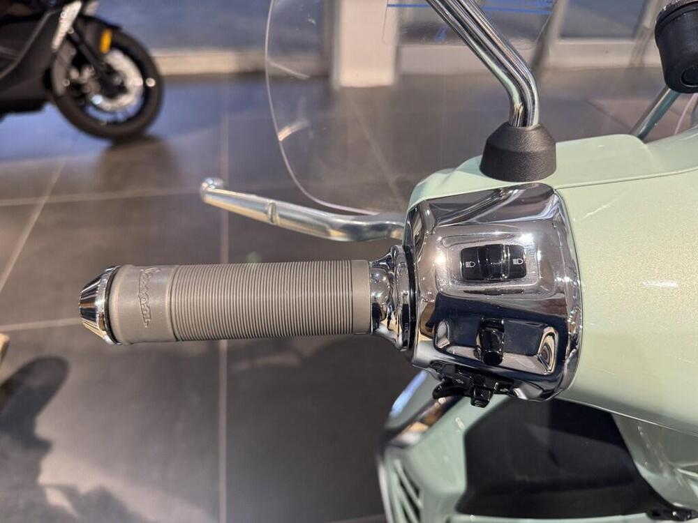 Vespa GTS 300 (2023 - 24) (9)