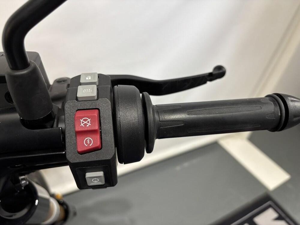 Bmw CE 02 AM (2024 - 26) (7)