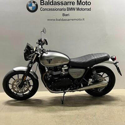 Triumph Street Twin 900 (2021 - 22) usata