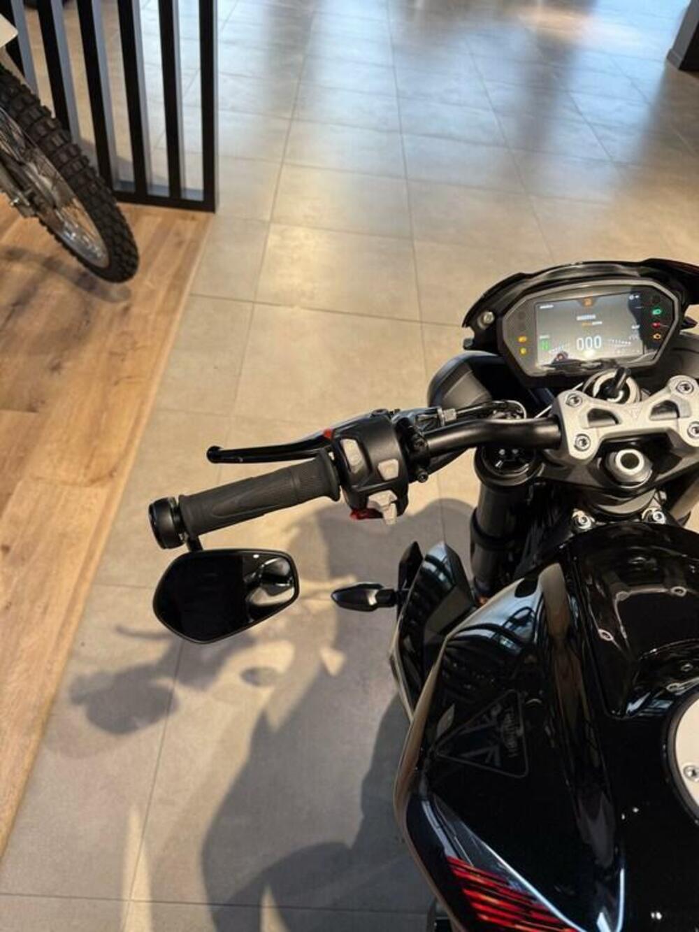 Triumph Street Triple 765 RS (2023 - 26) (10)