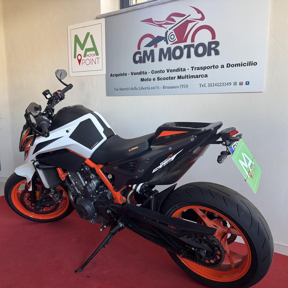 KTM 890 Duke R (2021) (6)