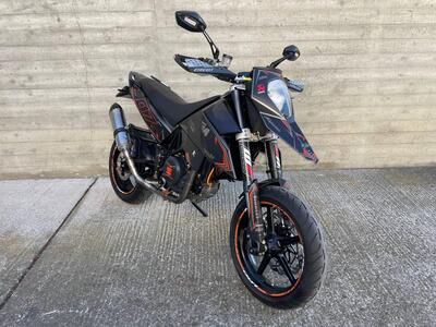KTM 690 Supermoto usata