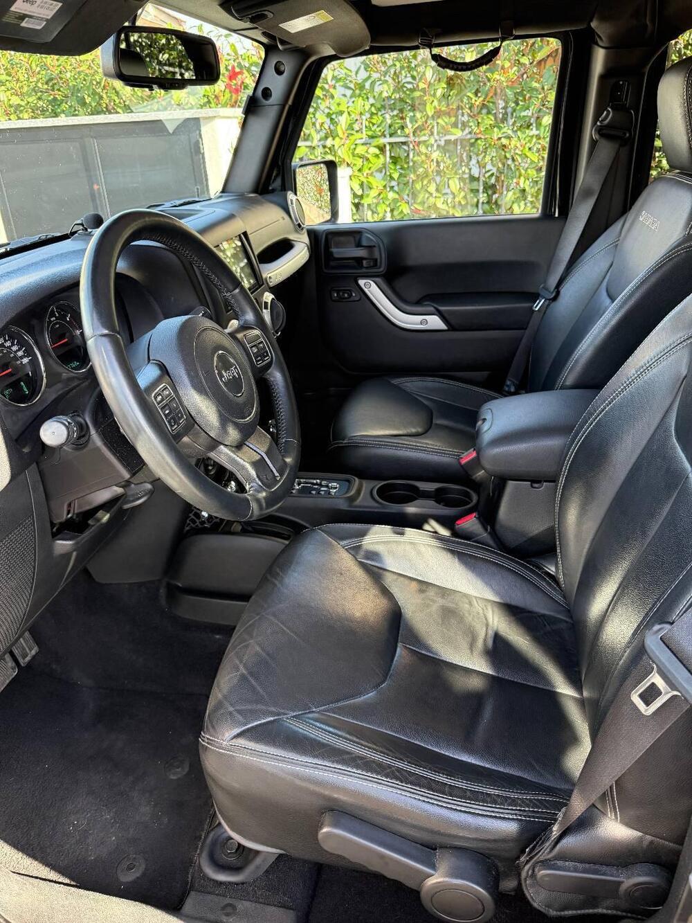 Jeep Wrangler Unlimited usata a Torino (5)