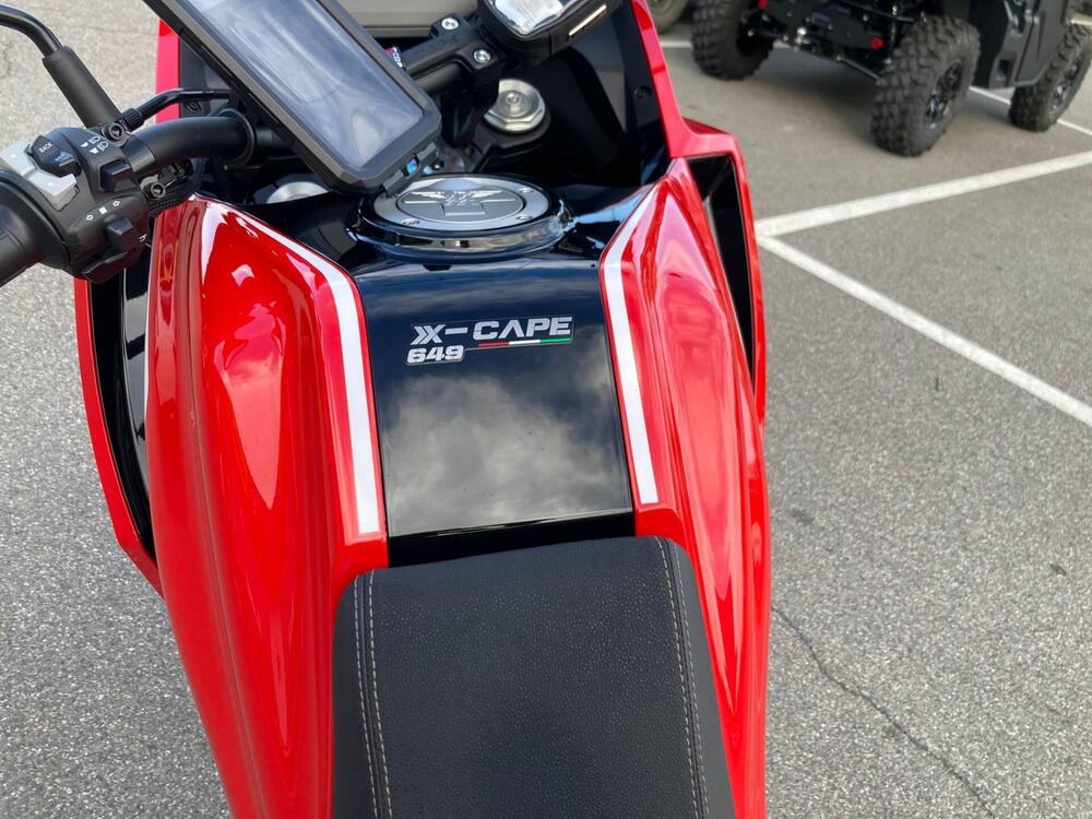 Moto Morini X-Cape 650 (2021 - 26) (17)