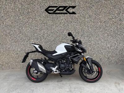 CFMOTO 450NK (2023 - 25) usata