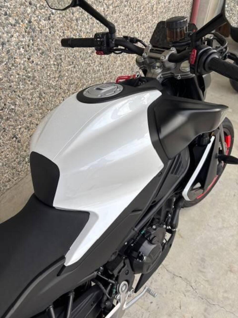 CFMOTO 450NK (2023 - 26) (15)