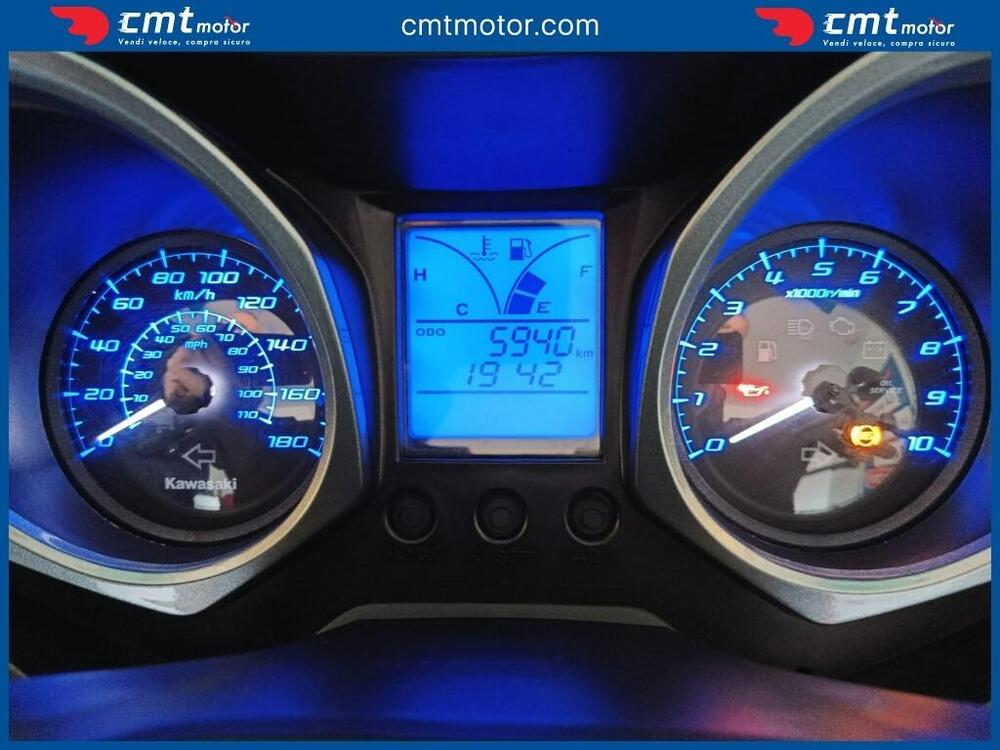 Kawasaki J 300 (2017 - 21) (5)