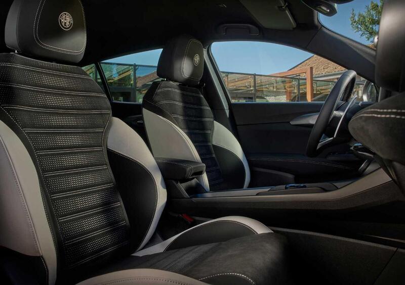 Alfa Romeo Tonale (2022-->>) (9)