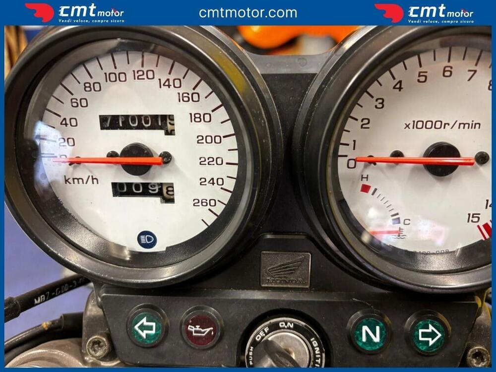 Honda Hornet 600 (2000 - 02) (4)