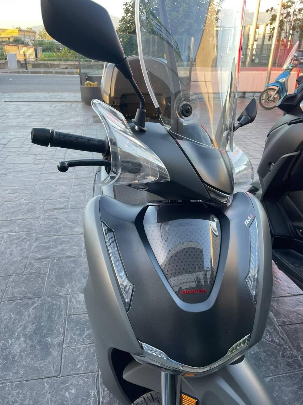 Honda SH 350i Sport (2025 - 26) (2)