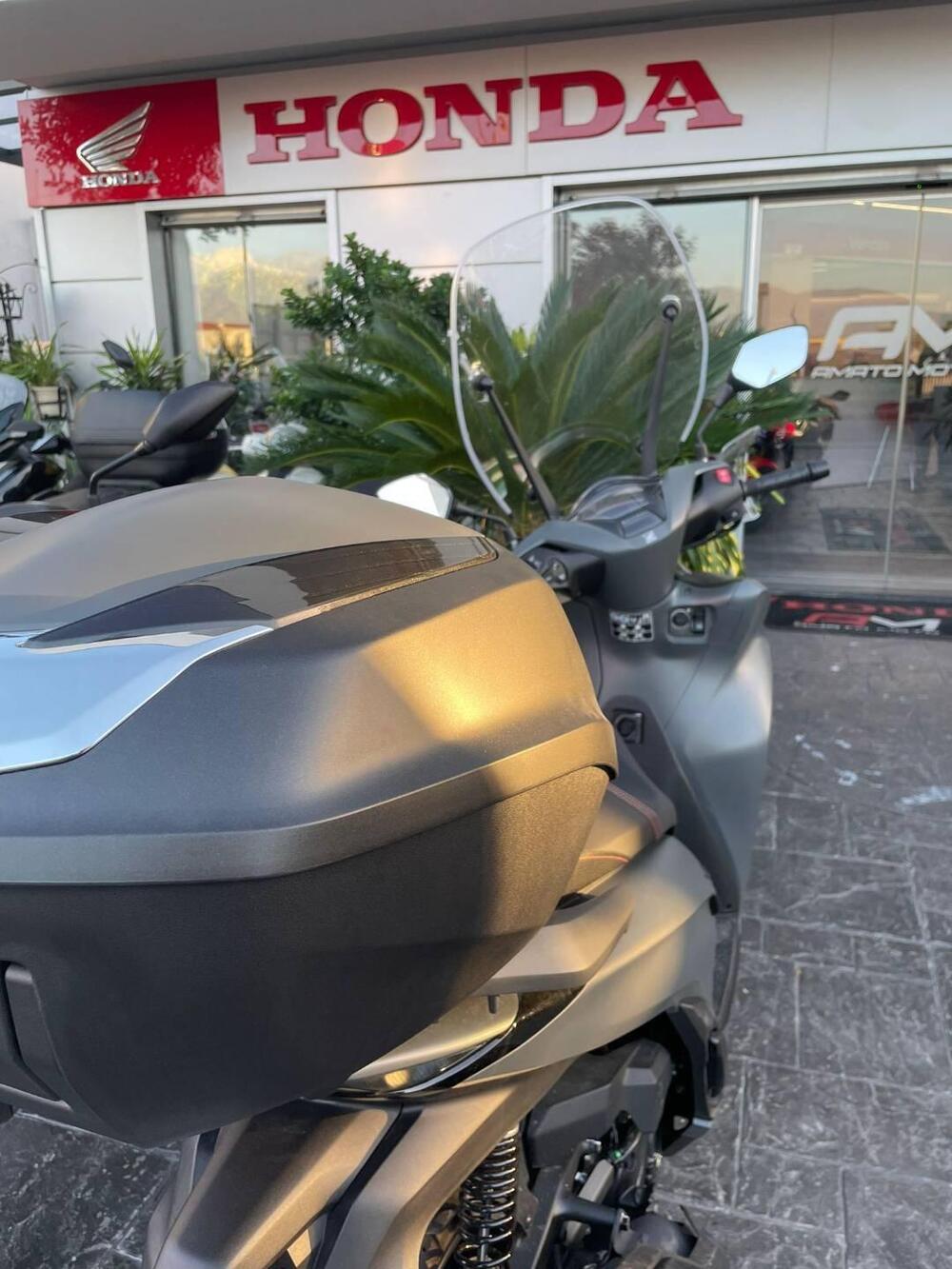 Honda SH 350i Sport (2025 - 26) (4)