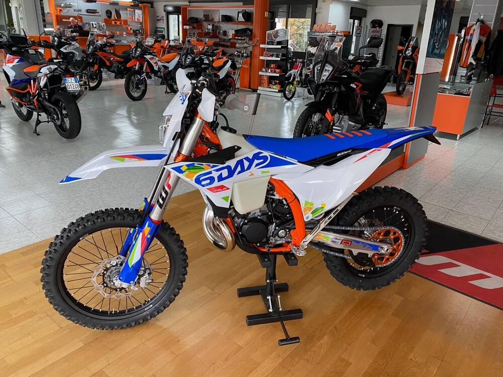 KTM 300 EXC 6Days (2026) (2)