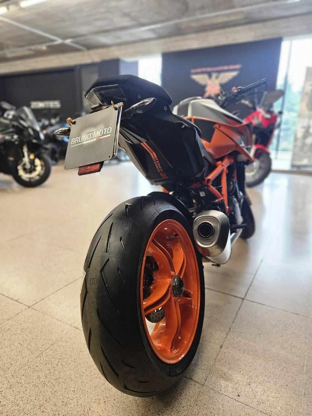 KTM 1290 Super Duke R (2022 - 23) (7)