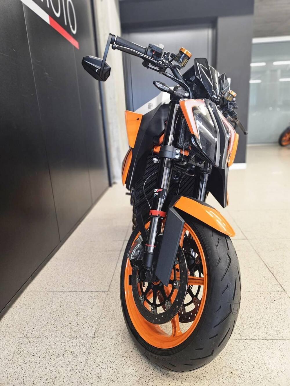 KTM 1290 Super Duke R (2022 - 23) (8)