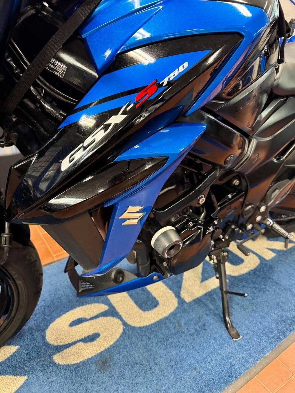 Suzuki GSX S 750 Yugen (2018 - 20) (13)