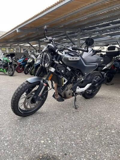 Husqvarna Svartpilen 401 (2020) usata