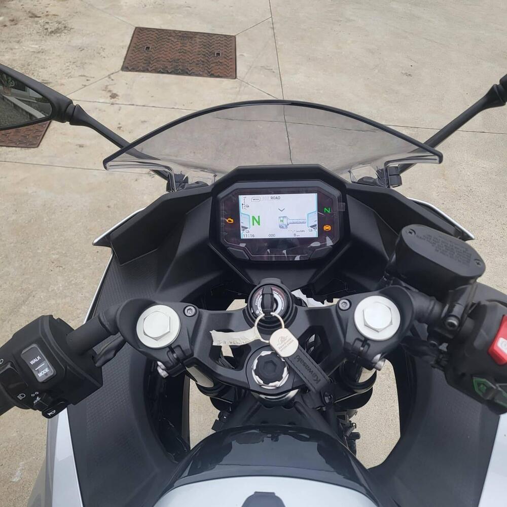 Kawasaki Ninja e-1 (2024 - 25) (6)