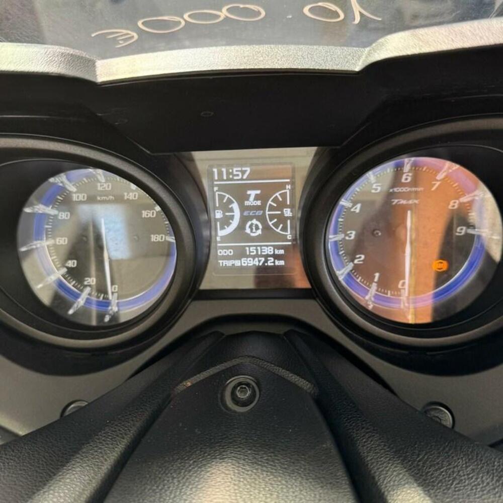 Yamaha T-Max 560 (2020 - 21) (5)