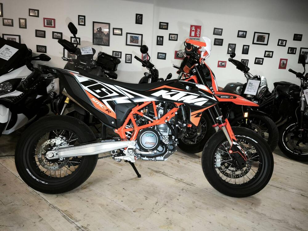 KTM 690 SMC R (2021 - 22) (4)