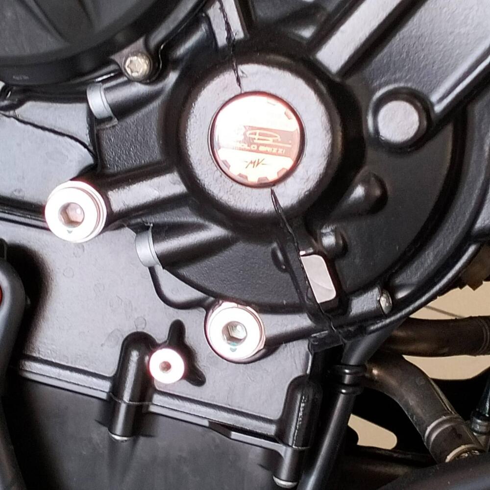 MV Agusta Turismo Veloce 800 Lusso SCS (2021 - 26) (4)