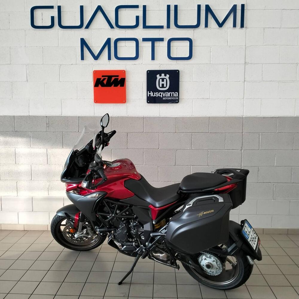 MV Agusta Turismo Veloce 800 Lusso SCS (2021 - 26) (9)