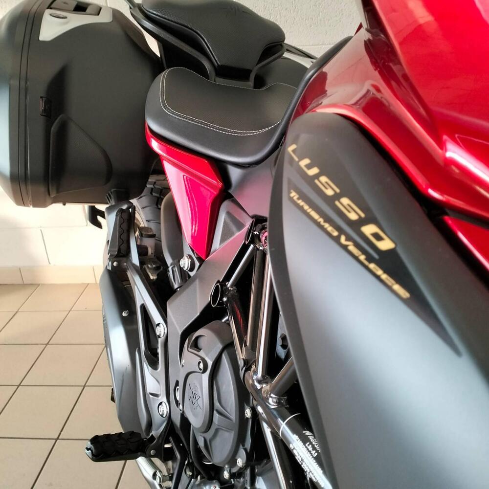 MV Agusta Turismo Veloce 800 Lusso SCS (2021 - 26) (13)